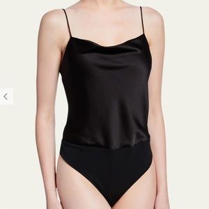 Alice + Olivia Harmon Satin Bodysuit | Black | S